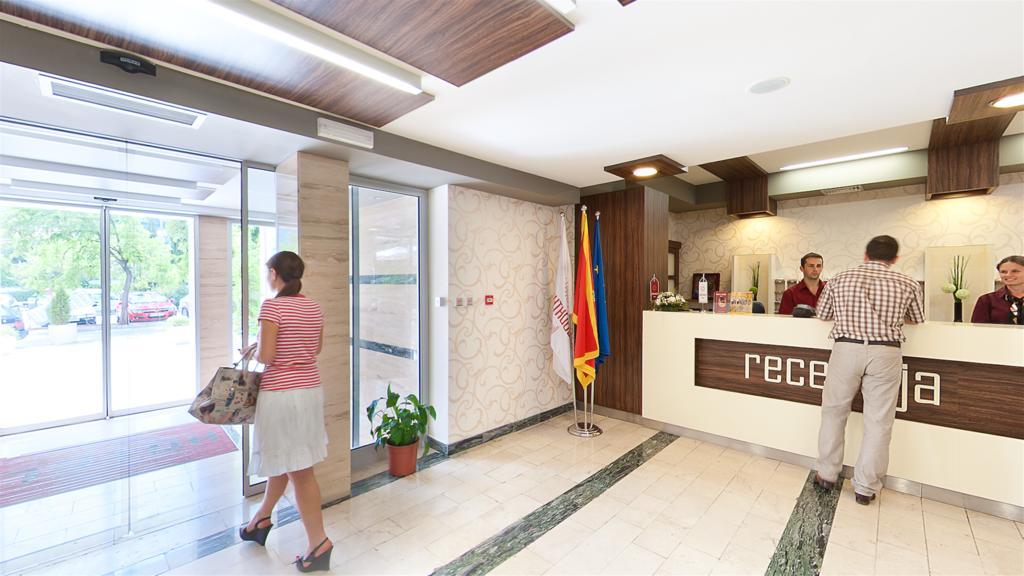 Hotel Lighthouse Игало Экстерьер фото